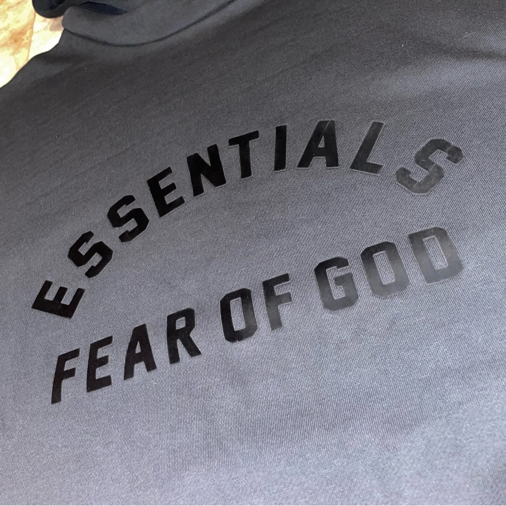 Fear of God Essentials Arch
Logo Hoodie Jet Black Size Small - Picture 3 of 10